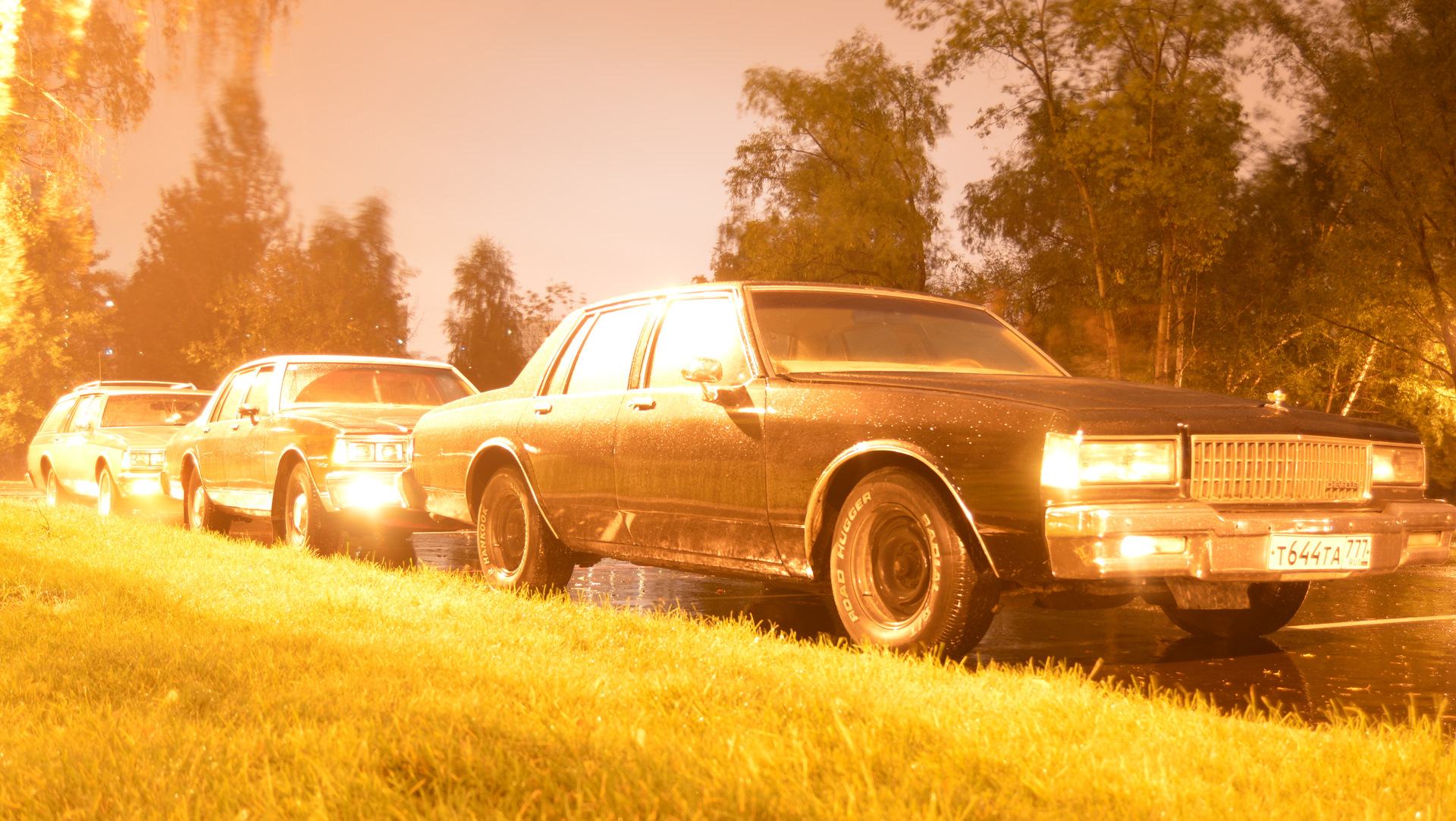 бандиты 90-х годов. увенча 3 ые. россия в 90-е питер тернли. уличные торговцы в 90 годы. увенча 3 ые.