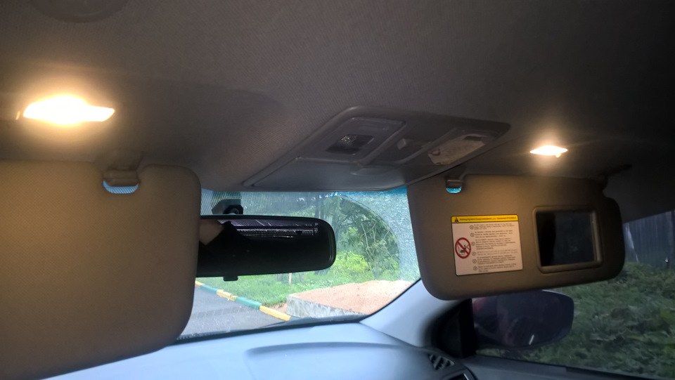 Установка оригинальных плафонов в потолок (подсветка козырьков/зеркал ...