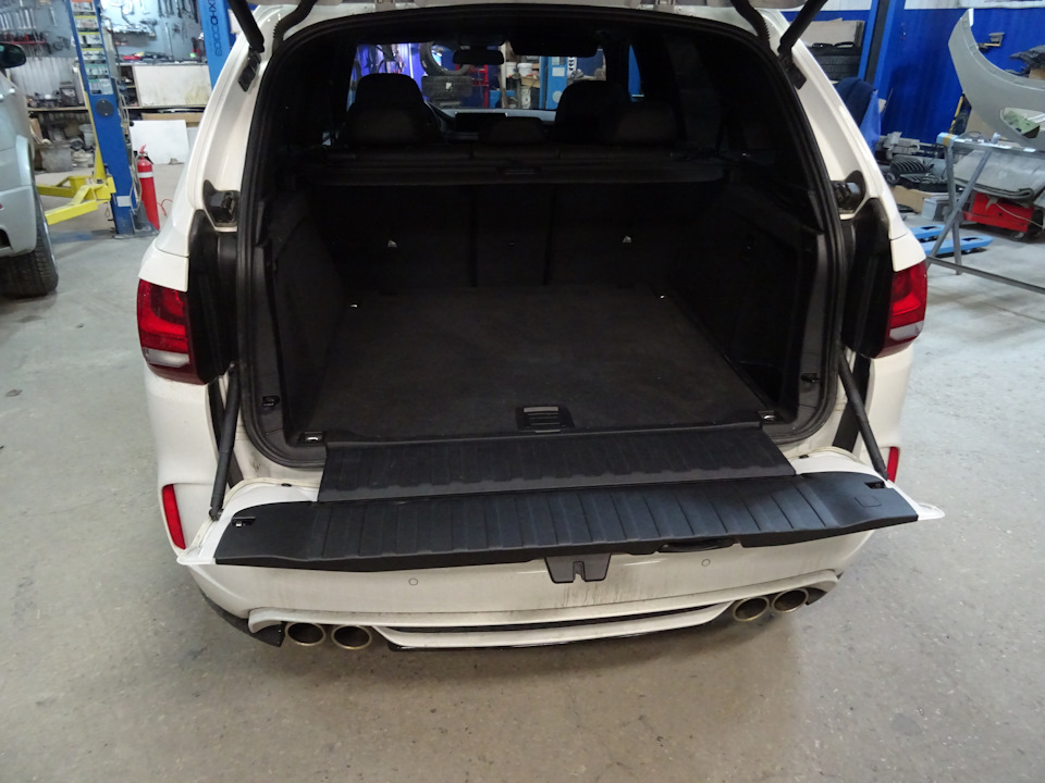 Коврик в багажник — BMW X5 (F15), 3 л, 2013 года | просто так | DRIVE2