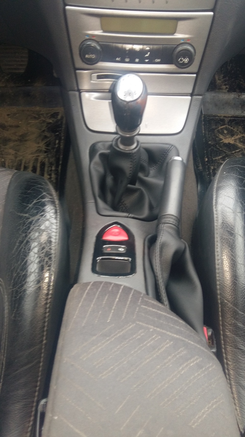 Чехол КПП и ручника. — Renault Laguna II, 1,9 л, 2001 года | аксессуары ...