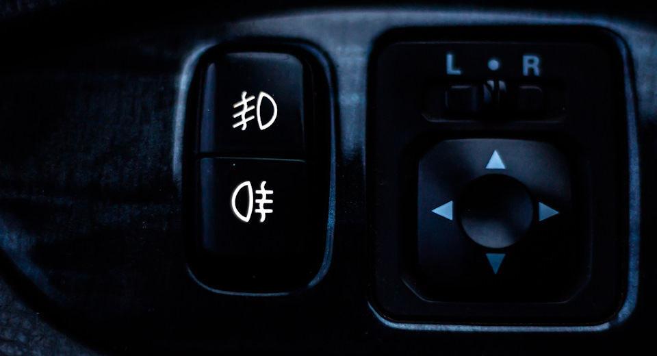 [023] Подсветка кнопок ПТФ светодиодами (апрель 2016) — Mitsubishi ...