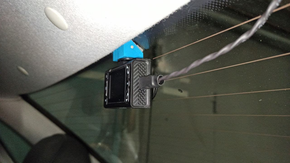 Установка видеорегистратора на заднее стекло LADA Priora седан — Lada ...