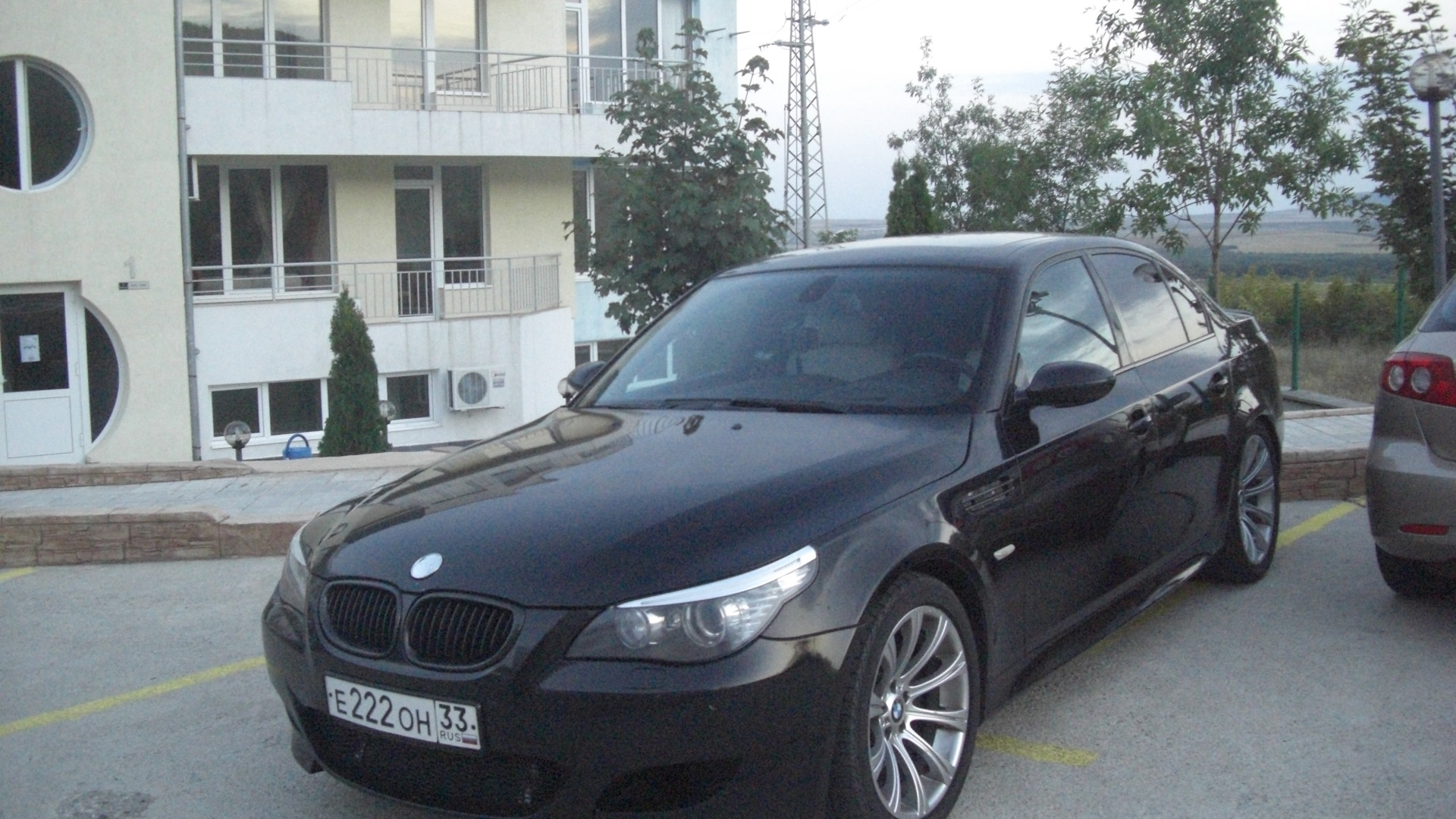 BMW M5 (E60) 5.0 бензиновый 2005 | ЭМКа сток на DRIVE2