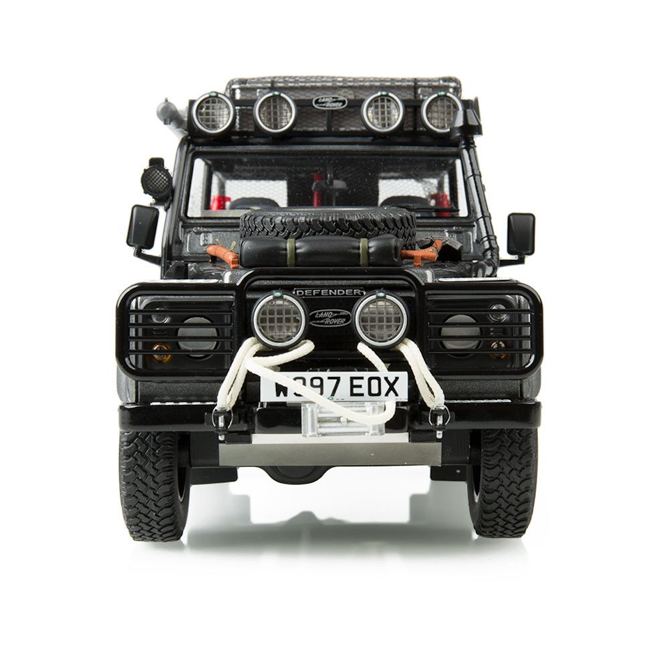 Модель авто Land Rover Defender Movie Edition 1:18 — United Spare Parts |  USP Service на DRIVE2