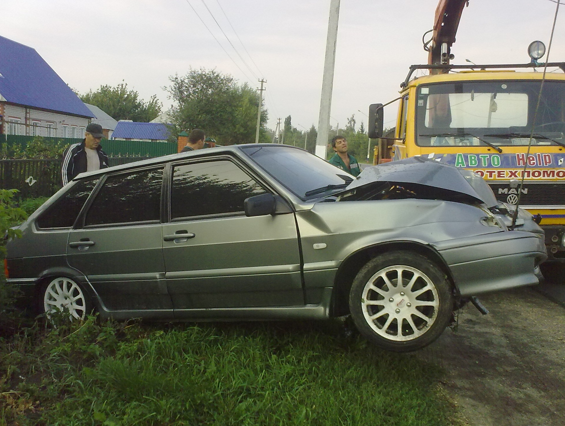 Game Over, спасибо что спасла жизнь… — Lada 2114, 1,5 л, 2006 года | ДТП |  DRIVE2