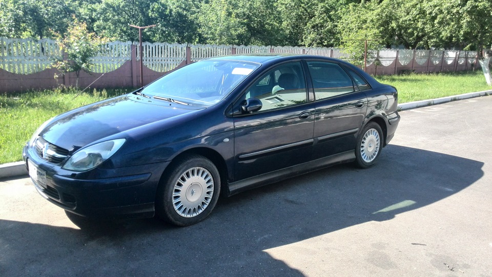 Кто нибудь устанавливал планшет 7" в панель там где магнитола ...