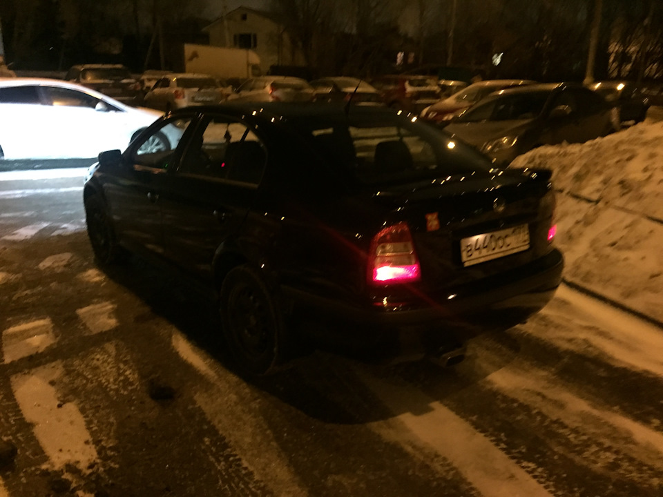 Ну как же тут без тюнинга)) первая тюнячка)) ксенон-псенон 4300 — Skoda ...