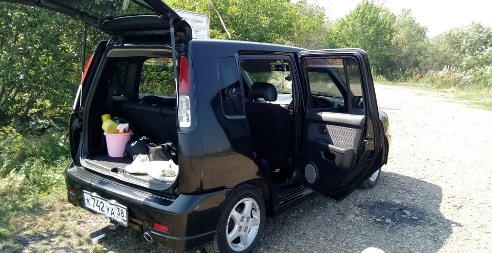 Nissan Cube 1998