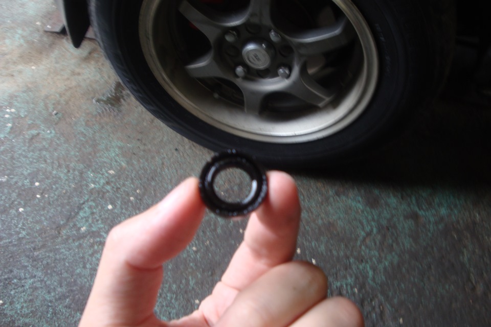 сальник трамблера и тормозной шланг — Honda Inspire (CB5/CC2/CC3), 2,5 ...