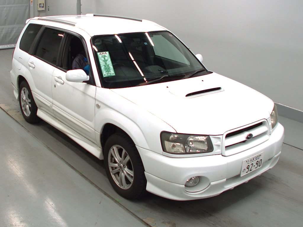 Subaru forester sg5. Subaru Forester sg5 белый. Subaru Forester sg5 дорестайл. Белый Субару Форестер sg5.