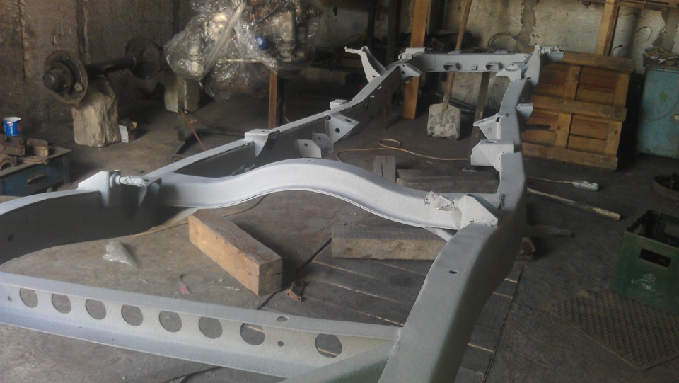 Грунтовка, покраска рамы! — УАЗ 469, 2,5 л., 1984 года | своими руками ...