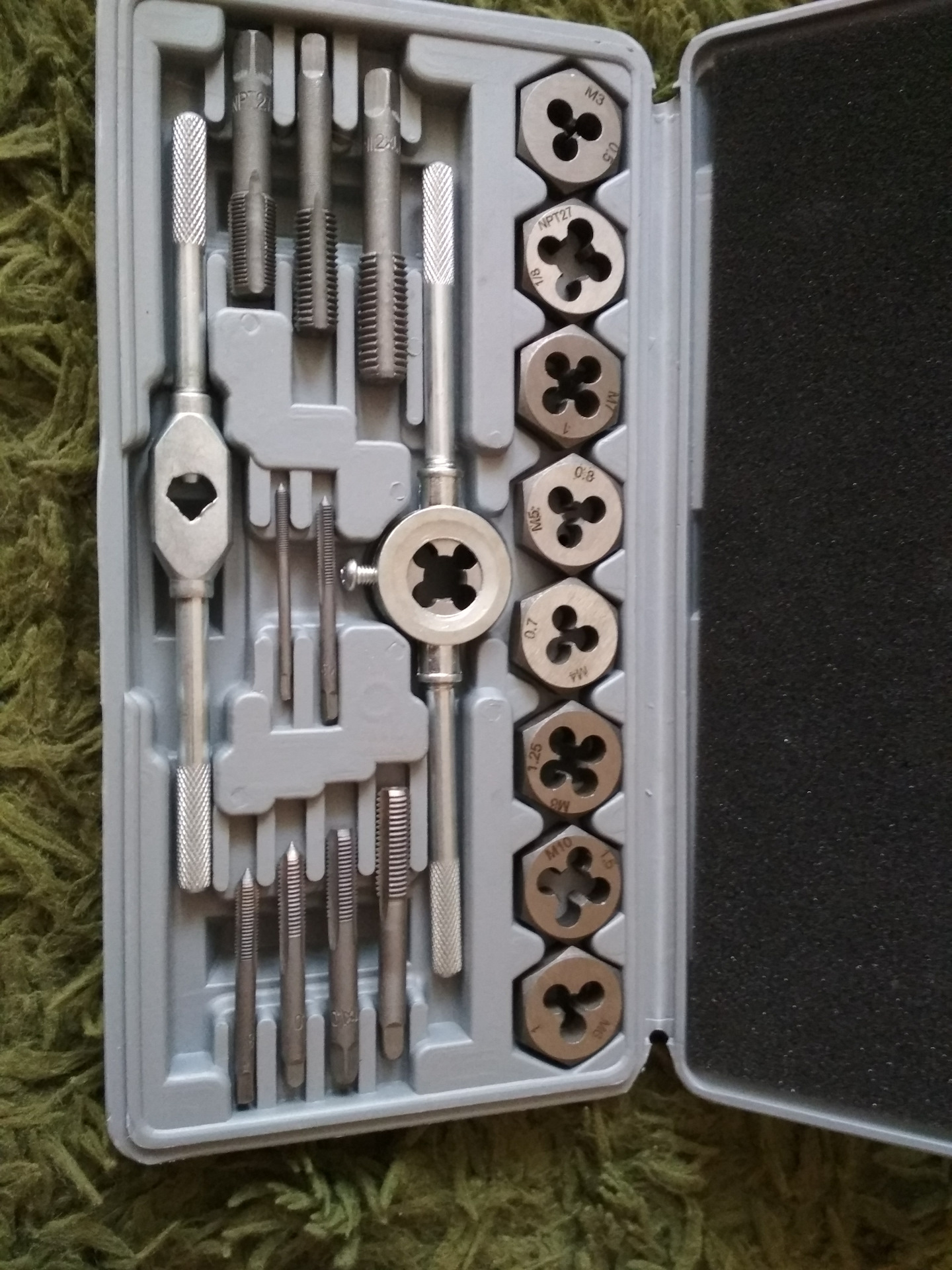 метчик m12. Wiederkraft сверла по металлу набор. набор метчиков м3-м12, 21 in. метчик 33х2. набор метчиков и плашек matrix master 31пр.