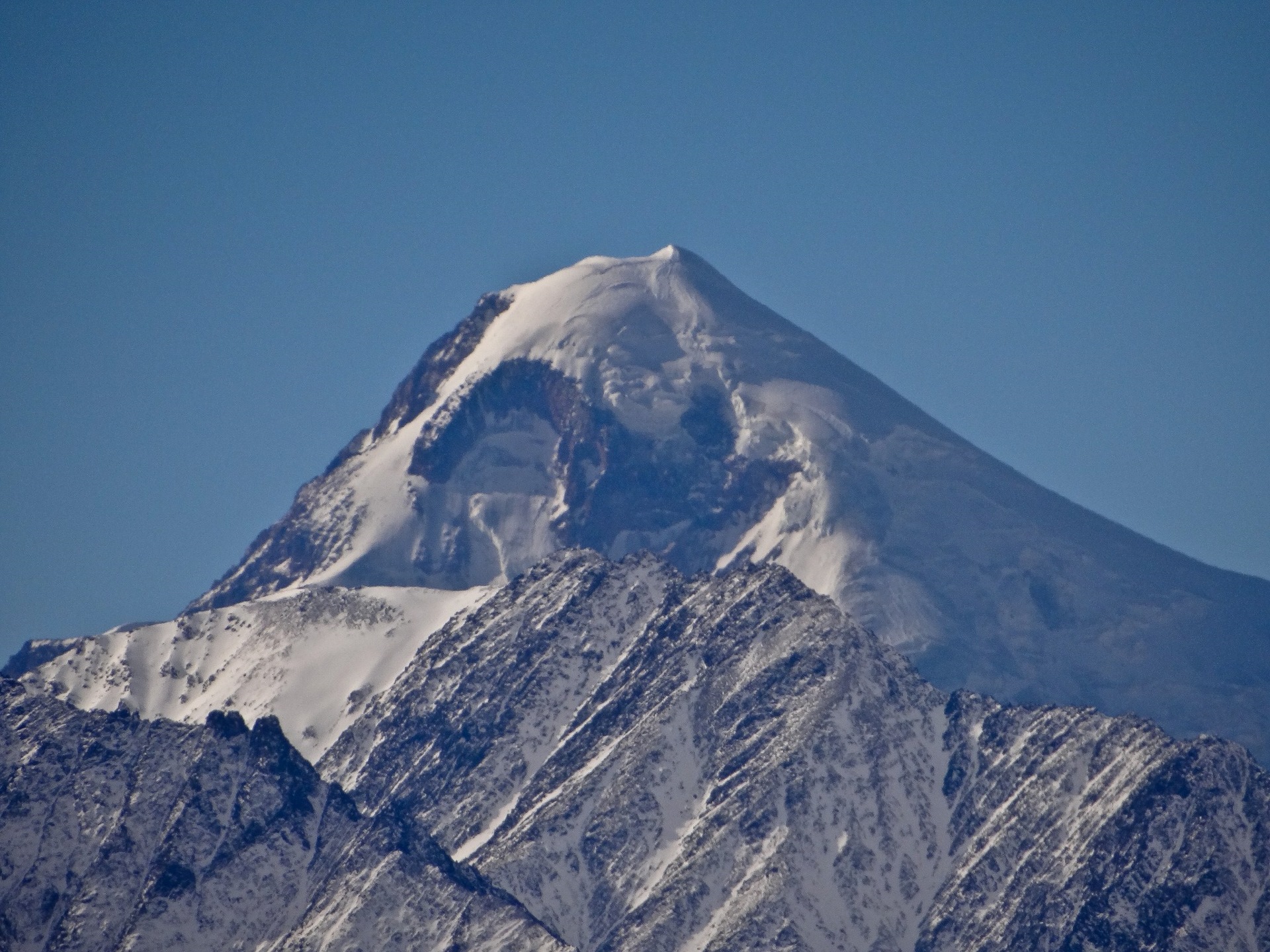 Казбек гора знаменитость