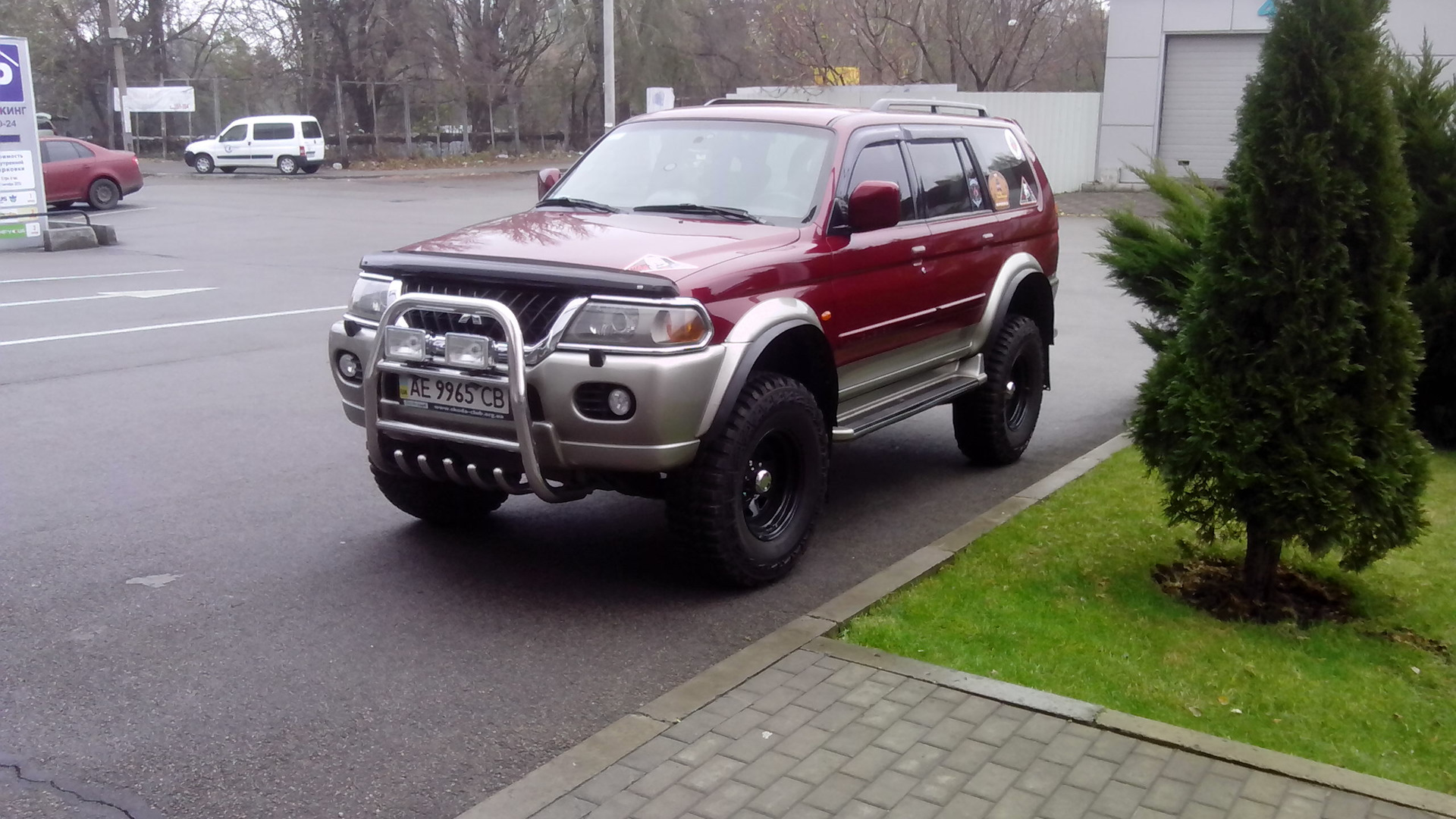 Mitsubishi Pajero Sport (1G) 3.0 бензиновый 2004 | 