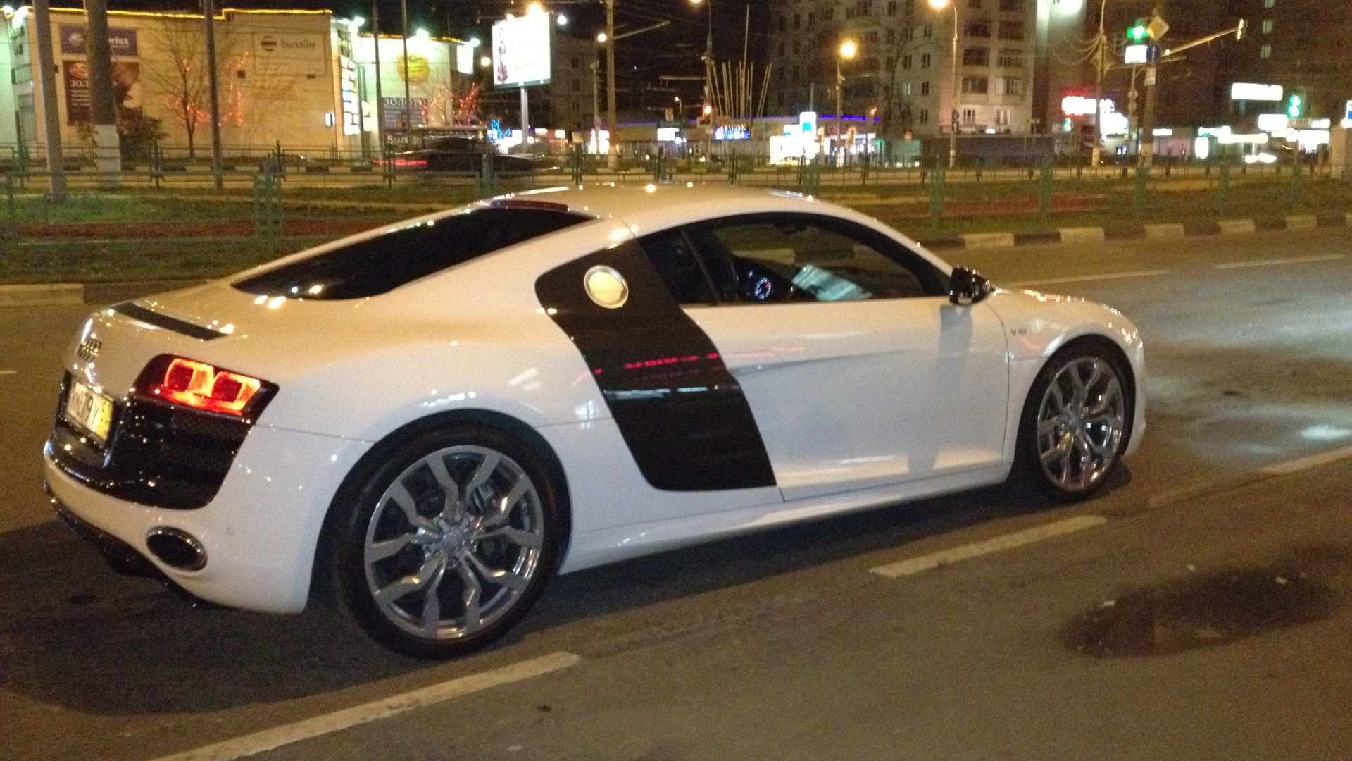 Audi R8 (1G) бензиновый 2011 | на DRIVE2