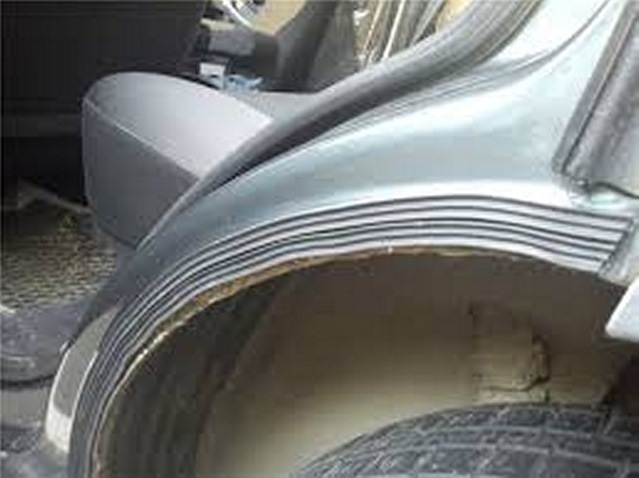 дверной уплотнитель — Chevrolet Niva (1G)