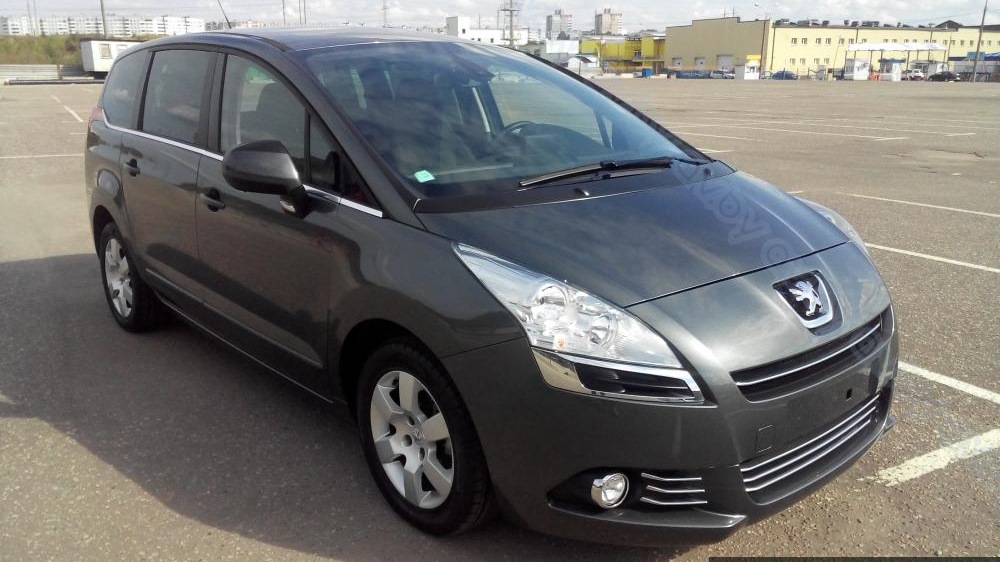 Пежо 5008 2012 года. Peugeot 5008 2012. Пежо 5008 подушки безопасности.