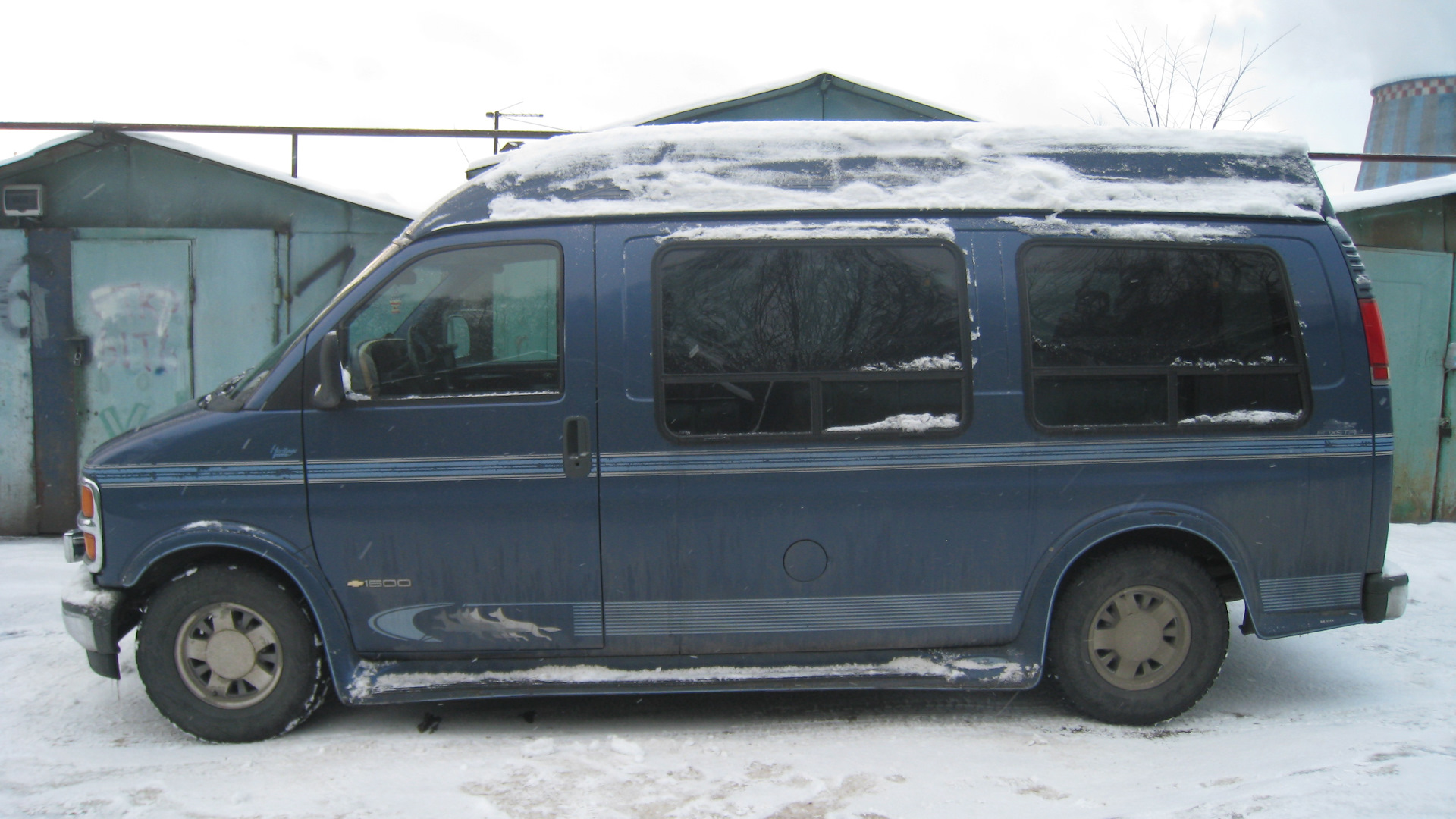 Chevrolet express starcraft store van