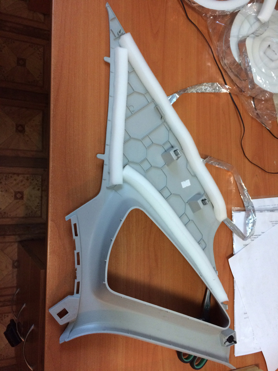 Скрип пластика сзади — Volkswagen Polo Sedan, 1,6 л, 2014 года | своими ...