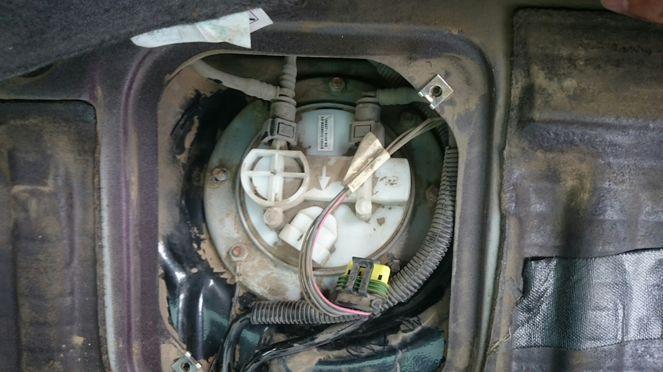 Проблемы с Check Engine и замена фильтрующей сетки бензонасоса — Lada ...