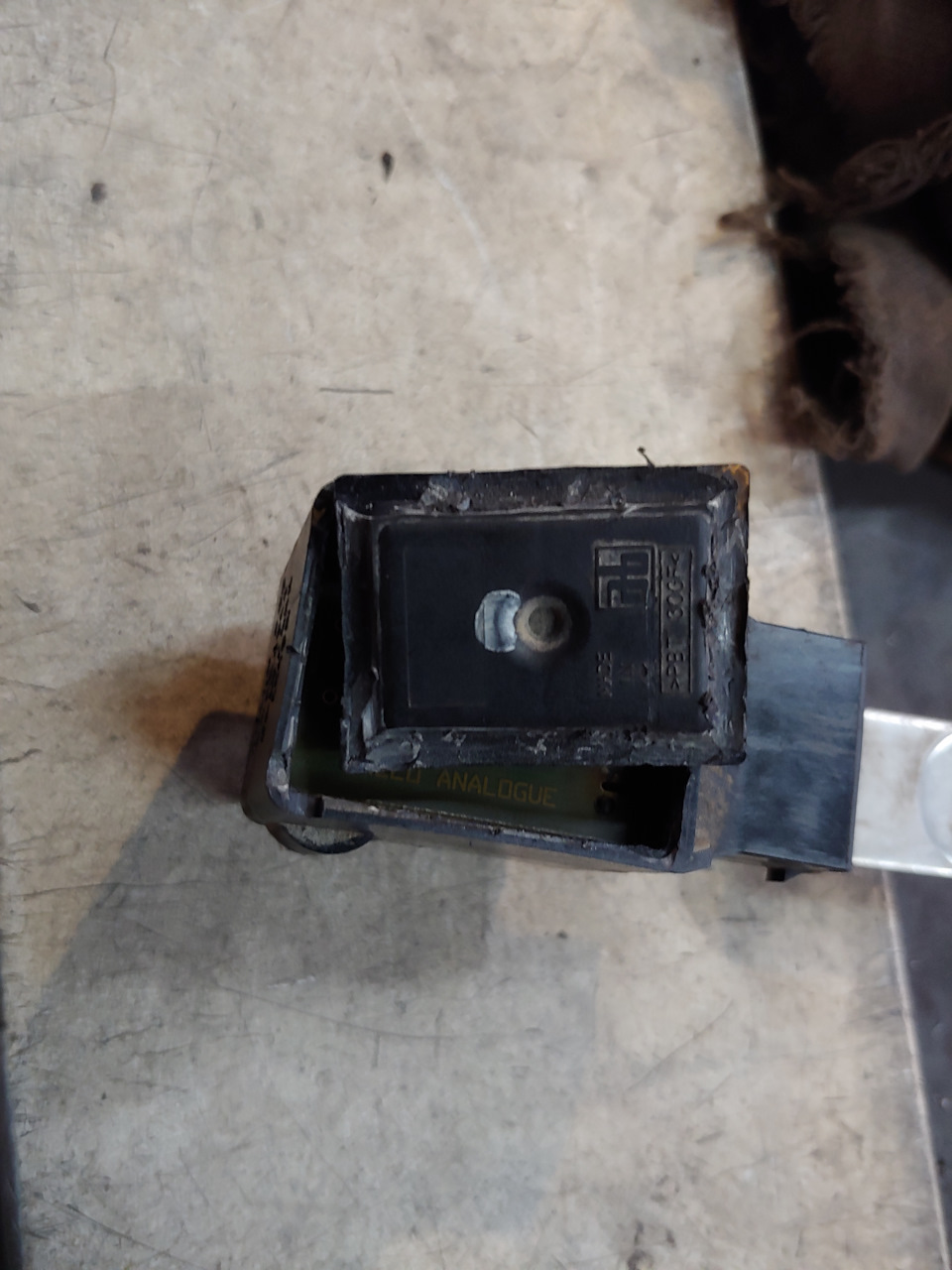 Directional headlamp faulty. Automatic headlamp adjustment faulty