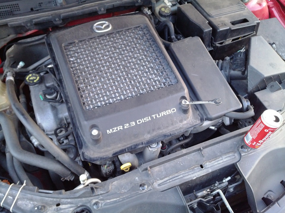 Металлический звук при запуске двигателя. Двигатель Mazda 3 MPS. Mazda 3 MPS аккумулятор. Двигатель 2.3 MPS Mazda. Двигатель щуп Mazda 3 MPS.