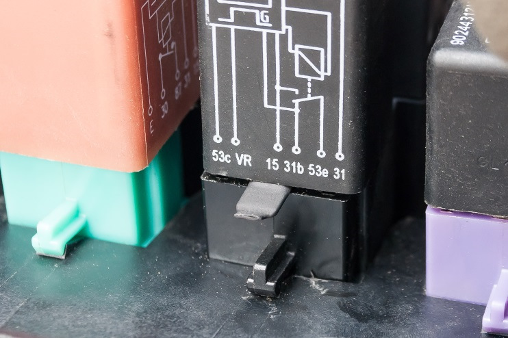 [48] Отключение взмаха дворников при нажатии на рычаг омывателя стекла ...