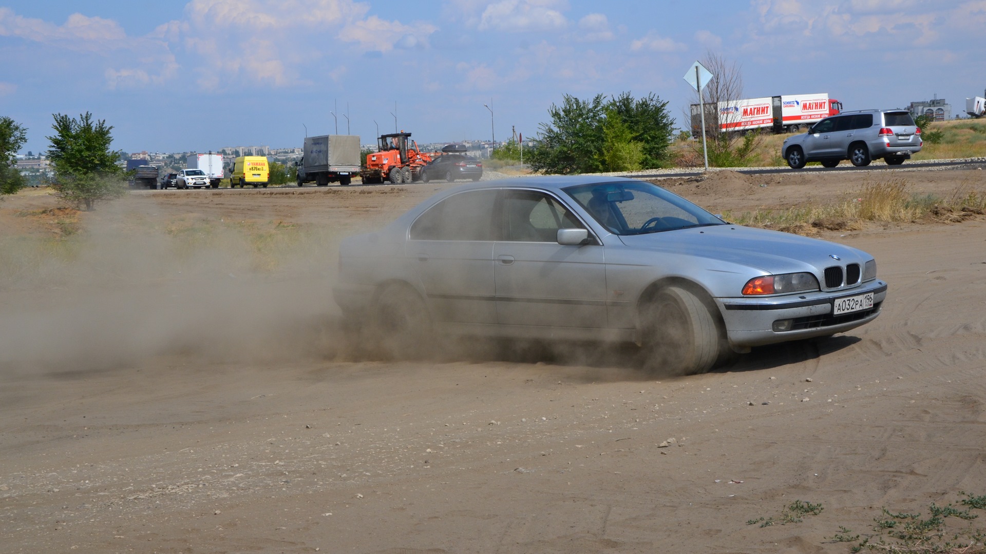 BMW 5 series (E39) 2.5 бензиновый 1996 | она не жрет масло 0_о на DRIVE2