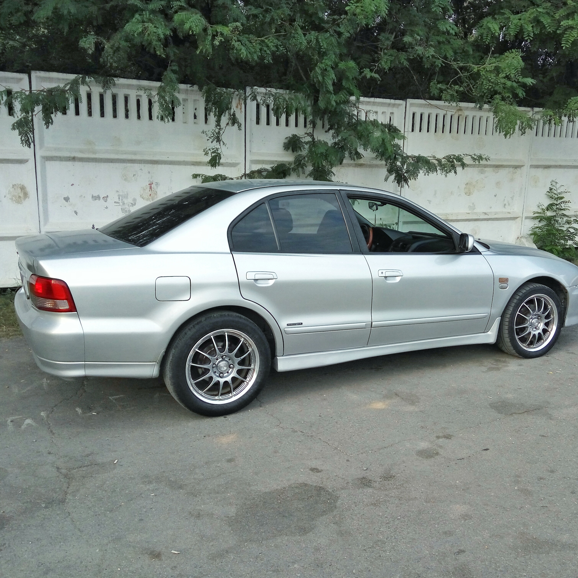 Шины митсубиси галант. Mitsubishi Galant 8 r17. R17 Galant 8. Mitsubishi Galant 8 r18. Galant 8 Wheels.