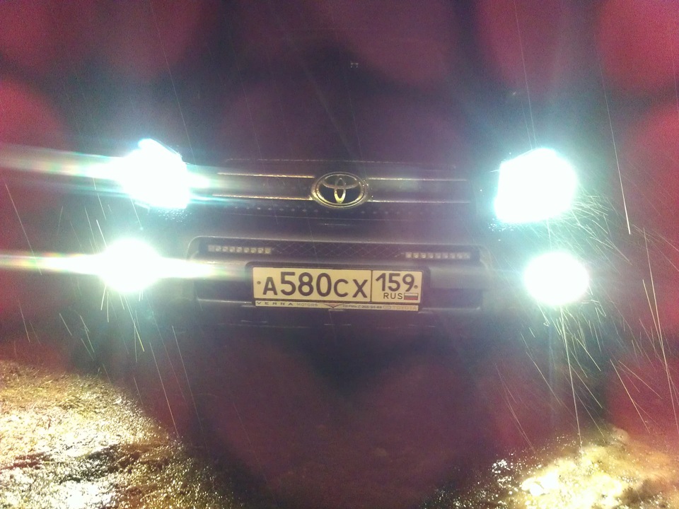 Ксенон в 3200 кельвинов — Toyota RAV4 (III), 2 л, 2007 года ...