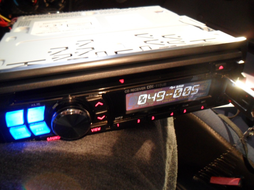 Долгожданная магнитола "Alpine CDE-110UB"))) — Peugeot Partner, 2 л ...