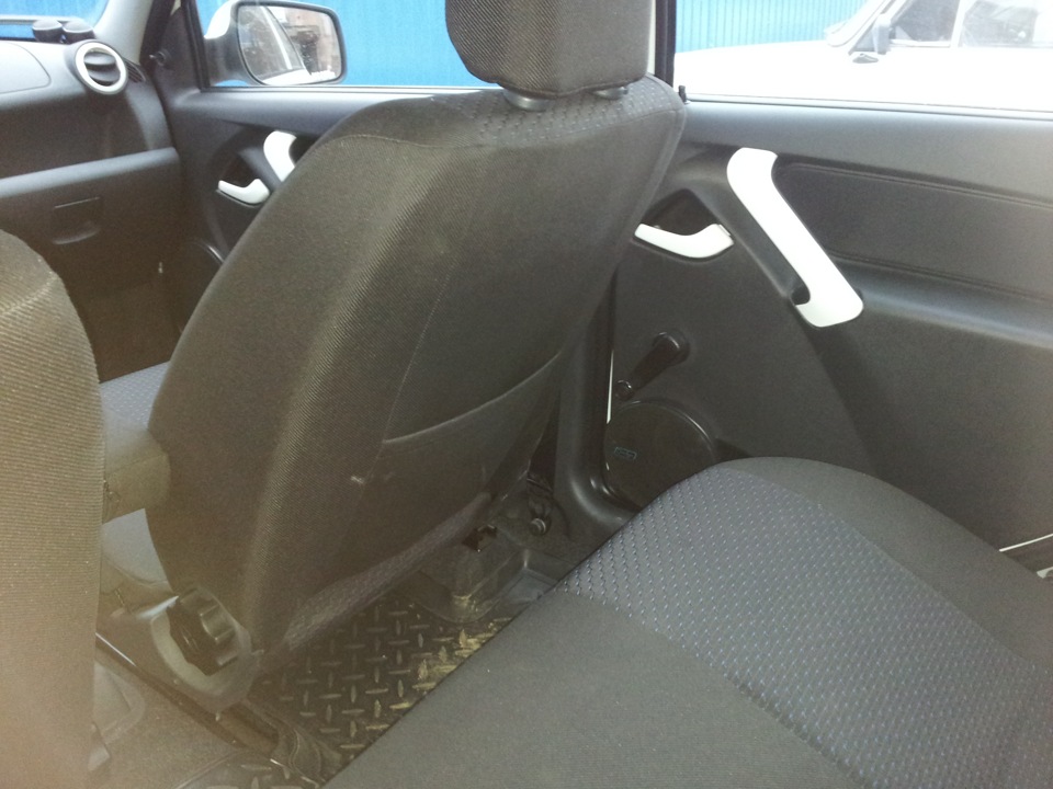 Перекраска салона! — Lada Гранта, 1,6 л., 2012 года | тюнинг | DRIVE2