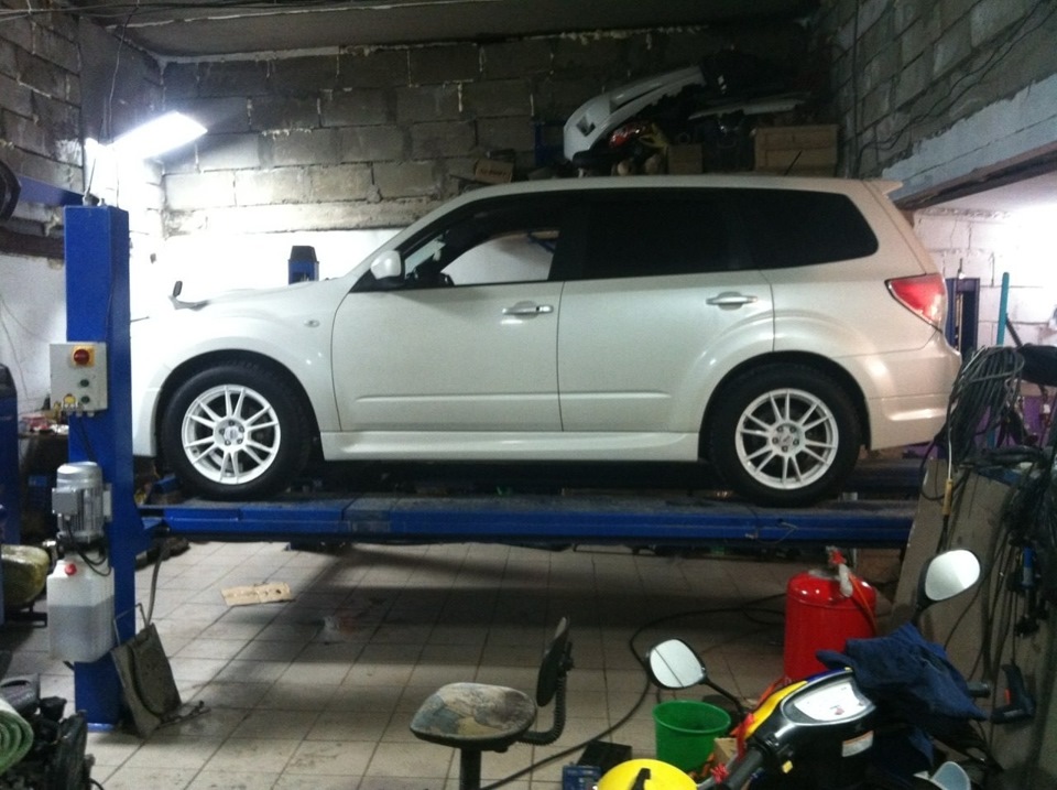 Поменял пружины — Subaru Forester (SH), 2 л, 2008 года | своими руками ...