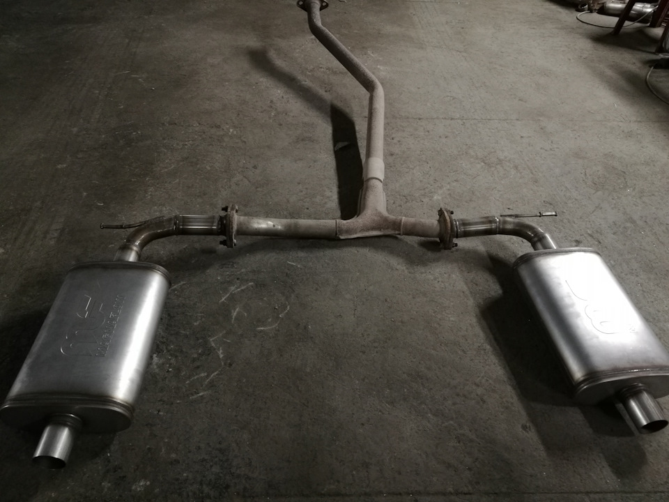 конечная часть выхлопа Magnaflow, фото полной выхлопной системы будет позже — Mazda 6 (2G) GH