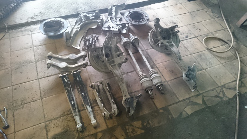 Фото в бортжурнале Subaru Legacy Outback (BE/BH)