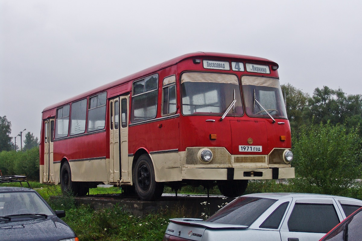 Т ч автобус. ЛИАЗ 677. ЛИАЗ-677 автобус. Автобус ЛИАЗ 677м. ЛИАЗ 677 Волгоград.