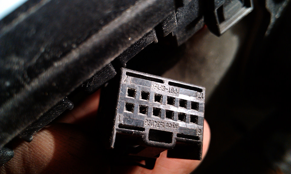 649cdbes 960 ауди а4 б6 кнопки на водительской двери