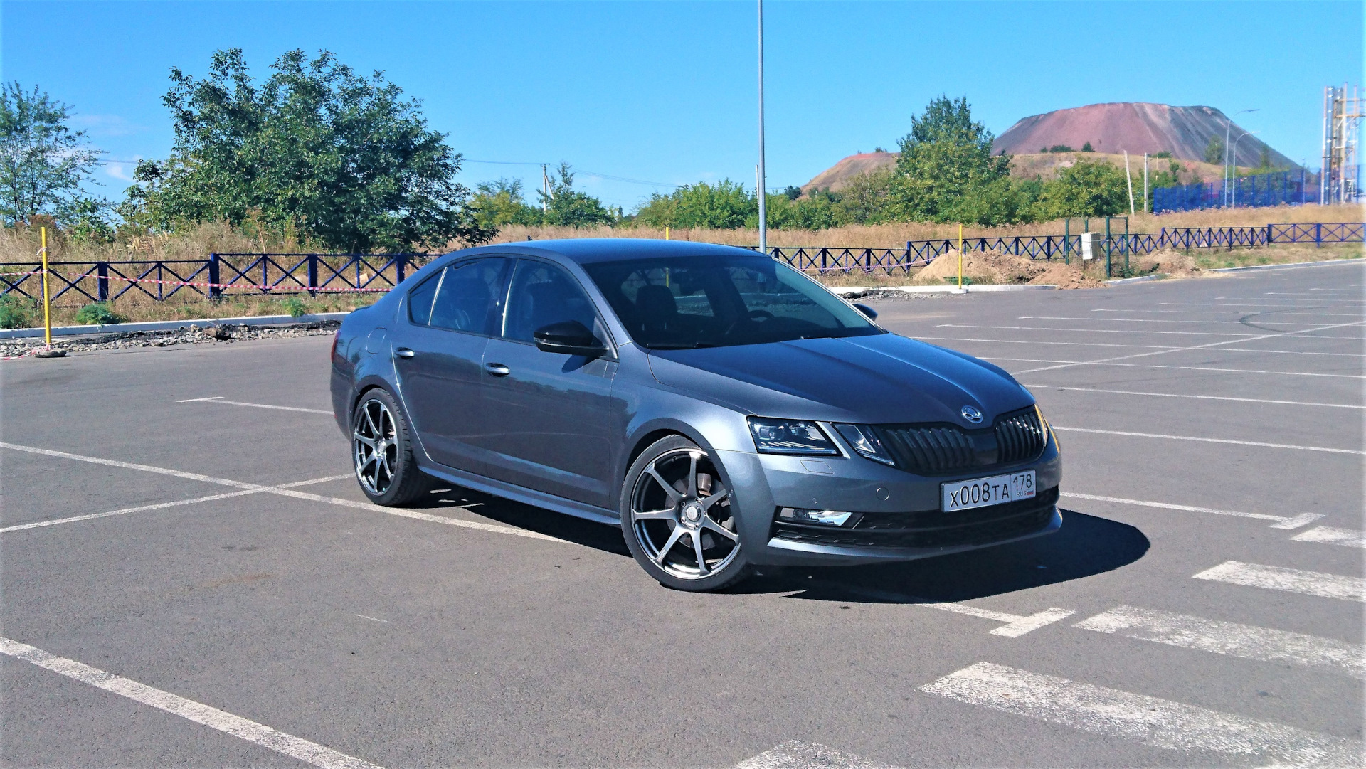 Skoda Octavia a8 Black Edition 2021