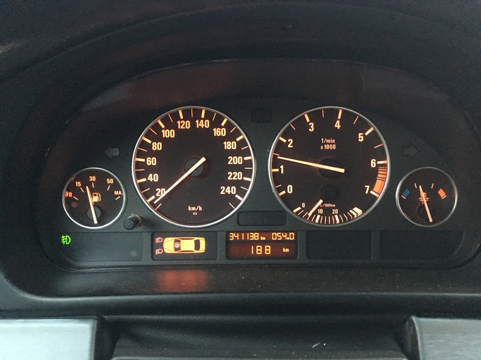 Фото в бортжурнале BMW 5 series (E39)