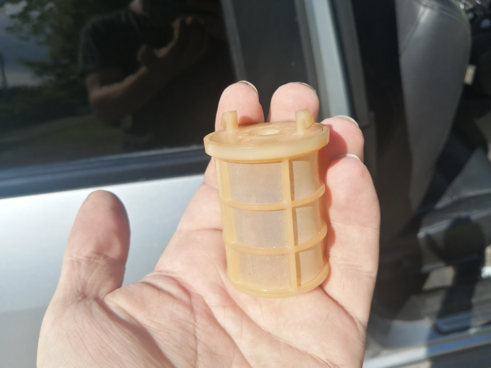 64AAAgIUe A 960 Митсубиси аутлендер как открыть бензобак