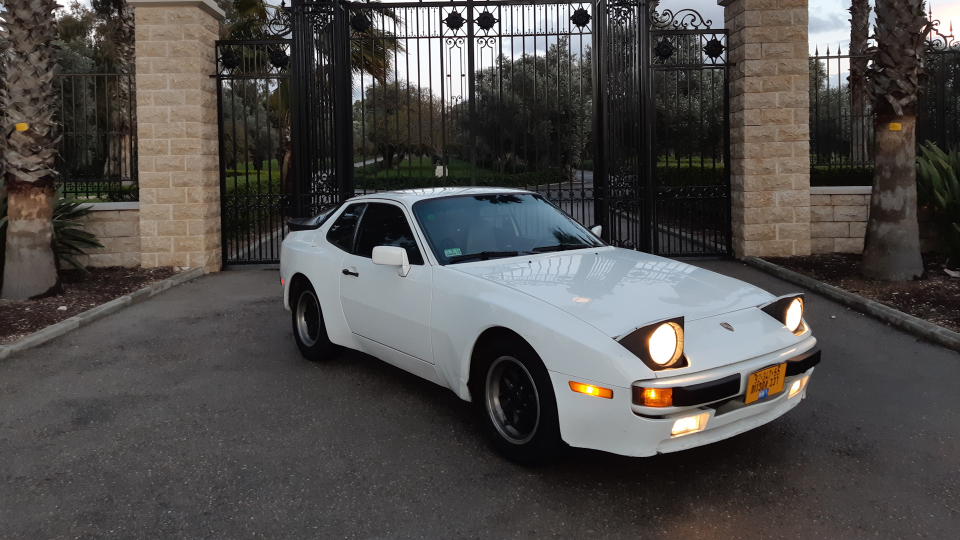 Porsche 944 2.5 бензиновый 1983 | Без Букв на DRIVE2