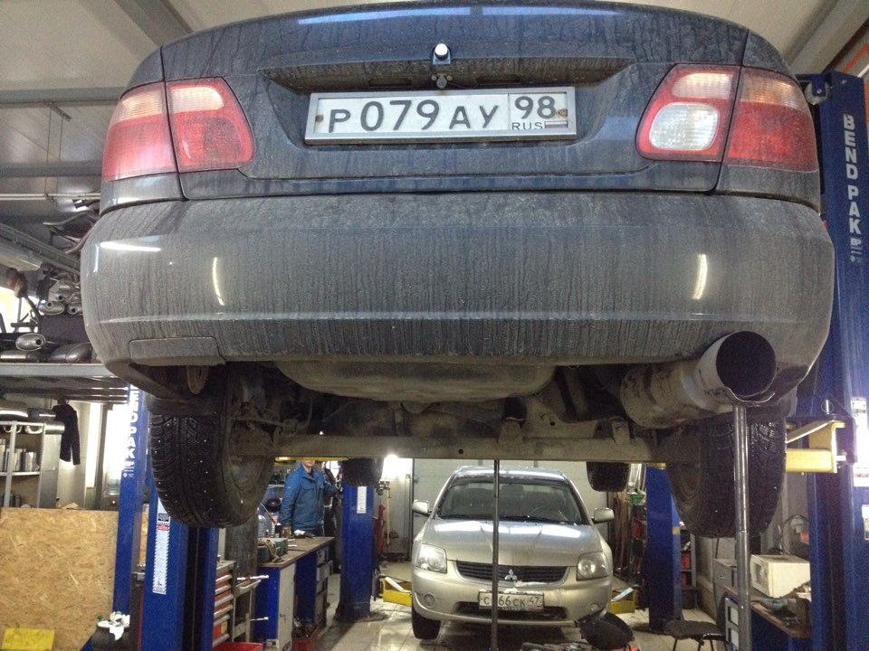 Выхлопная система — Nissan Almera II (N16), 1,8 л., 2005 года | визит ...