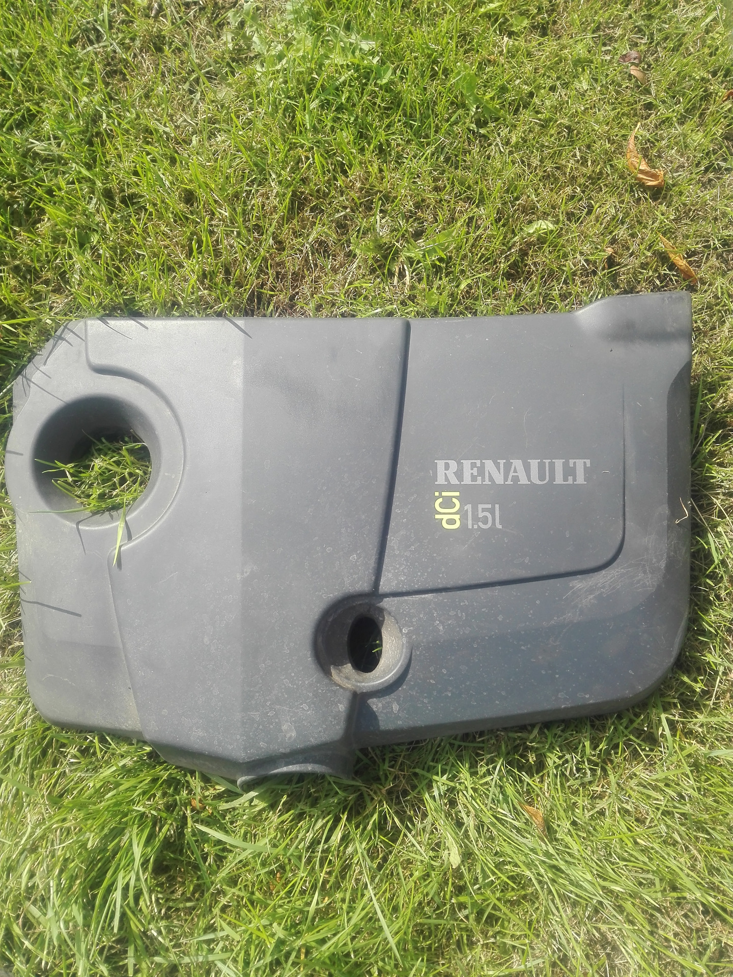 Подкапотное пространство. — Renault Scenic II, 1,5 л, 2008 года ...