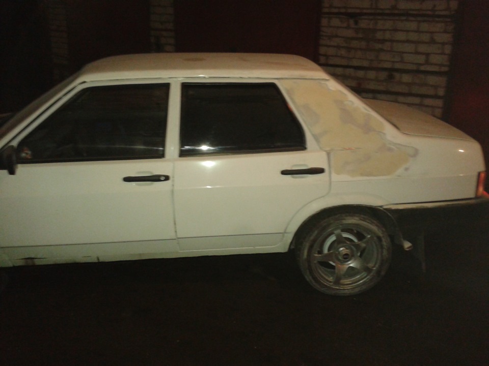 завариваем задние форточки и делаем капот под бэд бой — Lada 21099, 1,6 ...