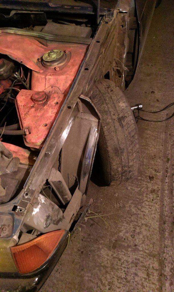 День 2-3 До разбирал салон + крылья, снятие ржавчины которая была ...