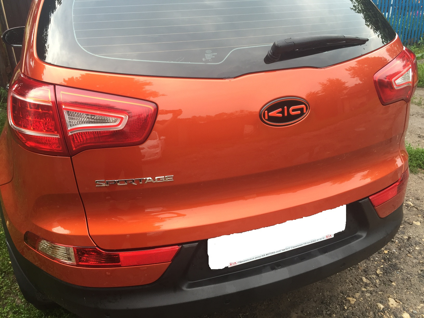 Новая Эмблема — KIA Sportage (3G), 2 л, 2010 года | стайлинг | DRIVE2