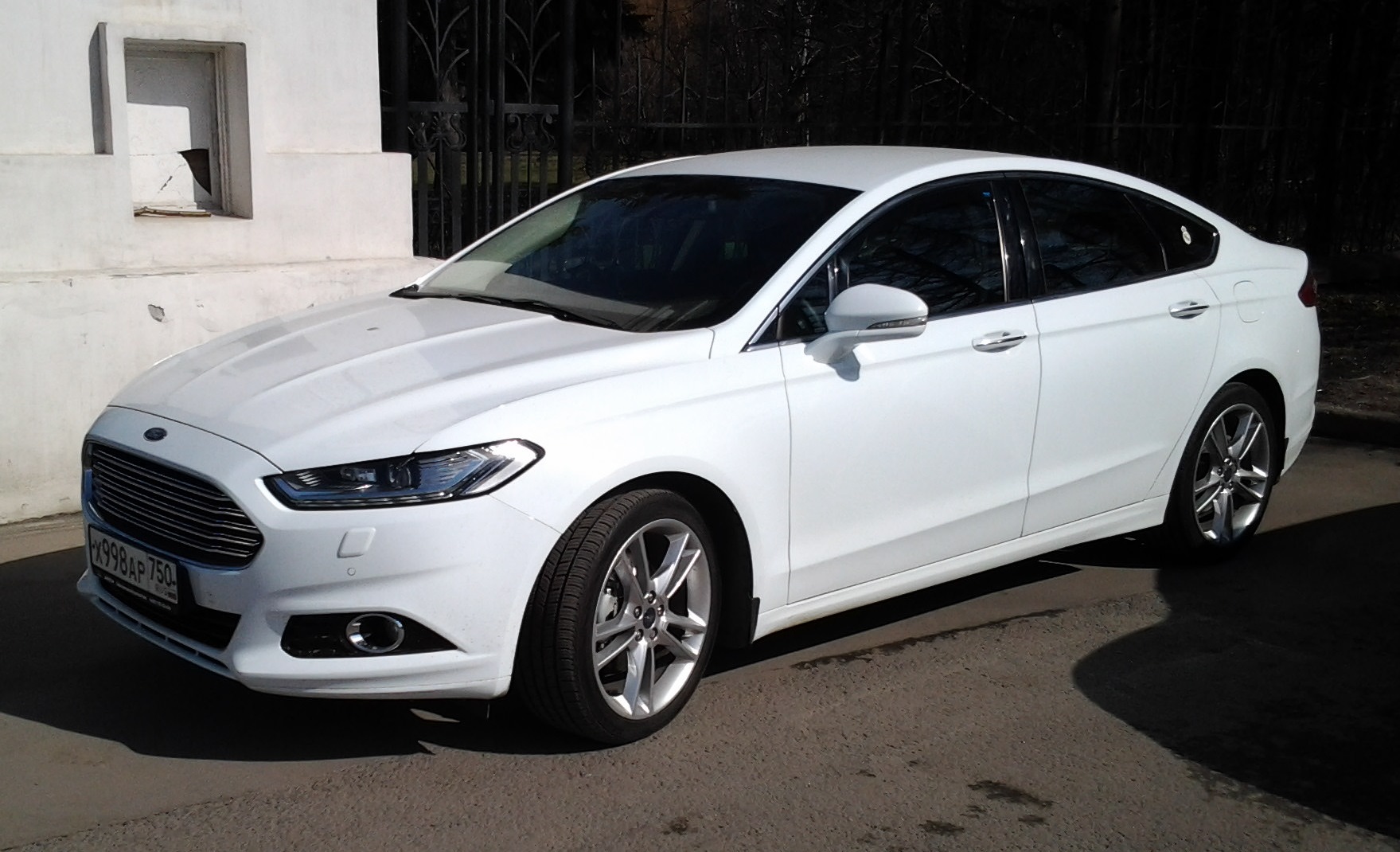 Ford Mondeo 5 Р±РµР»С‹Р№