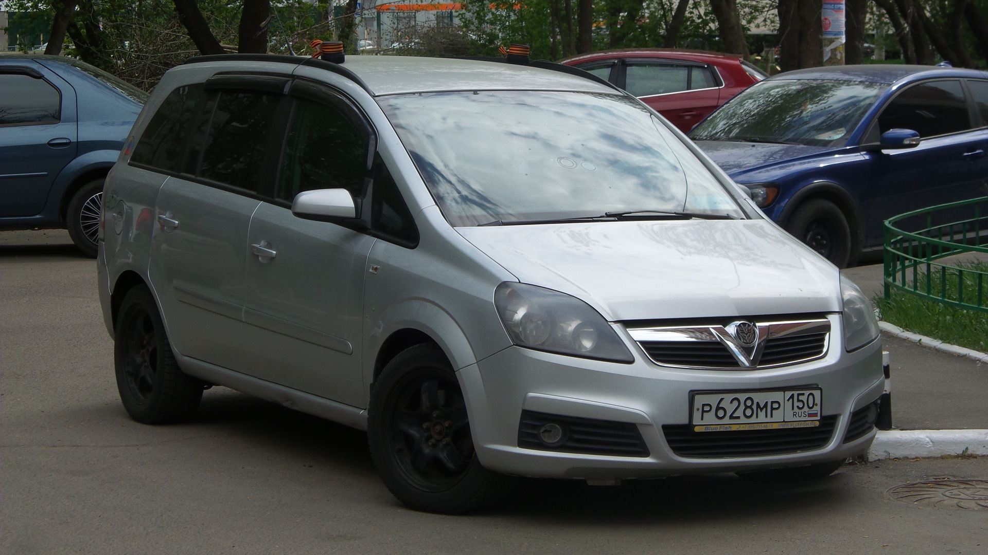 Opel Zafira B 1.8 бензиновый 2007 | имя которому Валера на DRIVE2