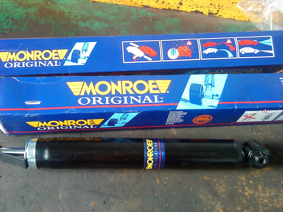 Замена задних амортизаторов и сайлентблоков + передние с опорами ...