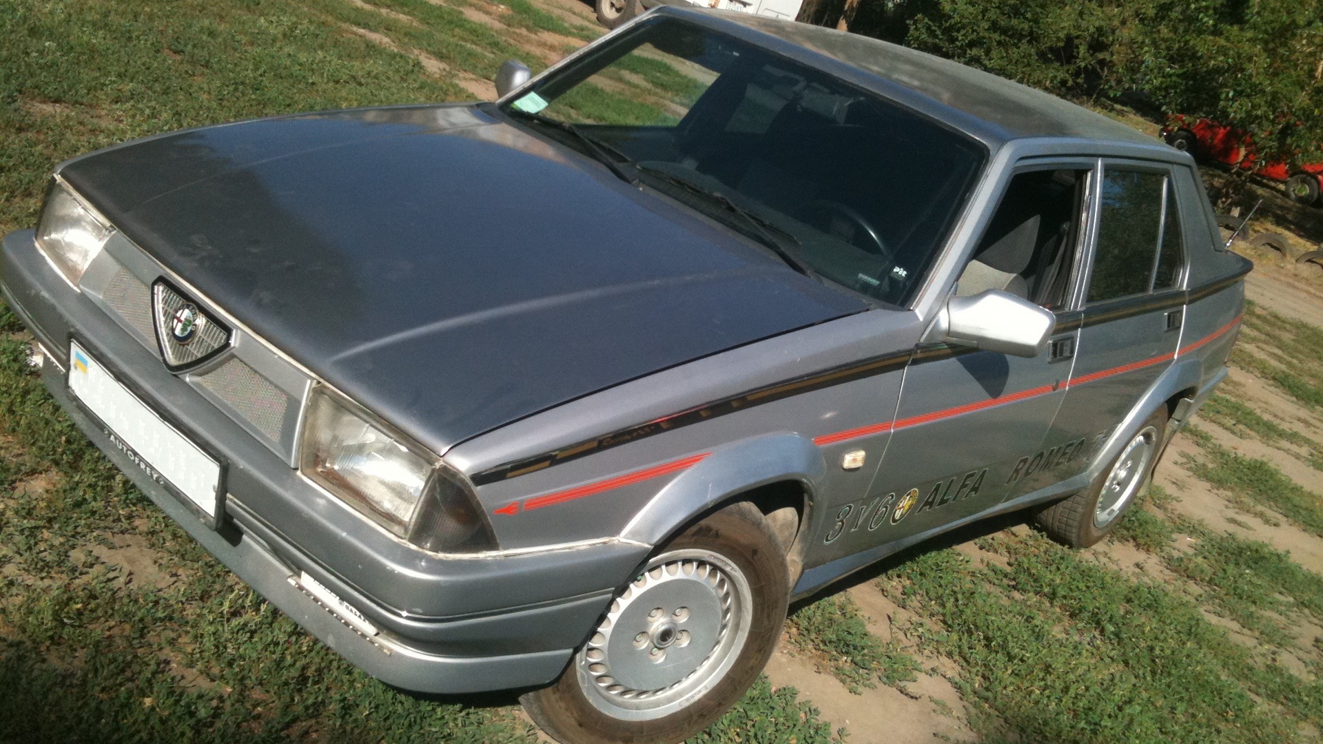 Alfa Romeo 75 3.0 бензиновый 1992 | - дикая 3.0 V6 на DRIVE2